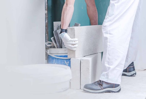 Quels sont les avantages d'une longrine en béton ?